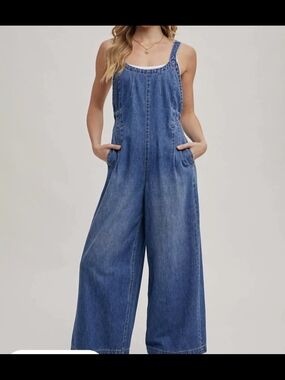 Relaxed Wide-Leg Denim Overalls in Blue